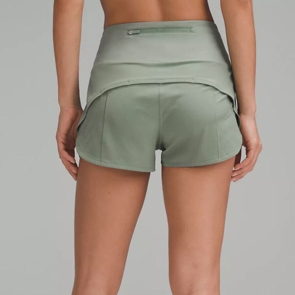 HR Lulu Speed up Shorts - Picture 2 of 6